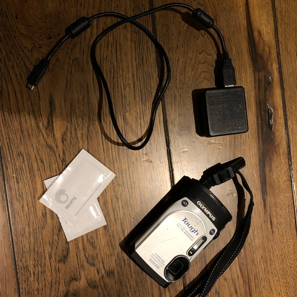 Olympus Waterproof, Shockproof Camera